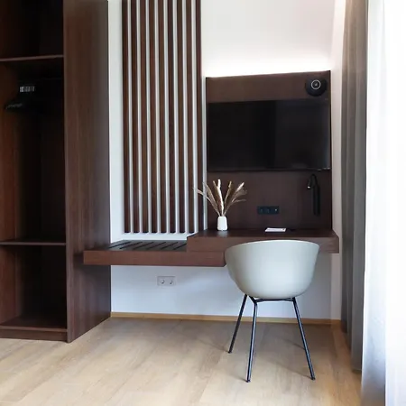 Toploft The Hotell 3*