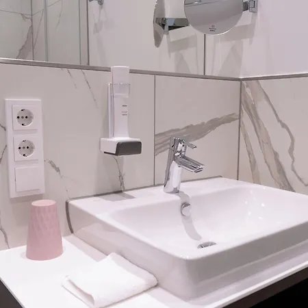 Hotel Toploft The 3*